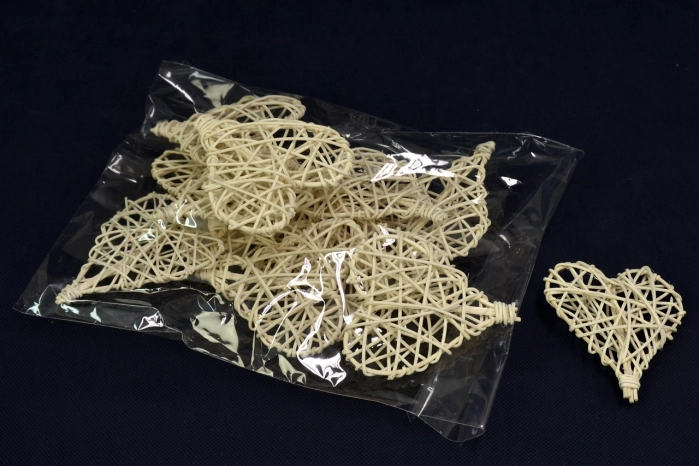 Serce rattan 10cm s/12 biały (48 op)
